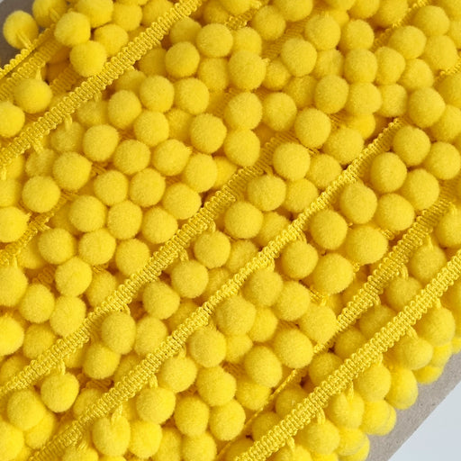 Medium Pom Pom Fringe Trim (18mm) - Free Worldwide Shipping- Sew Royal US